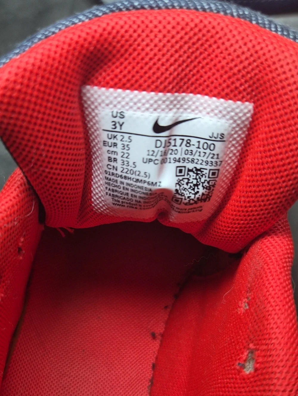 Nike Kids Red White Navy Blue Air Max Sneakers 3Y